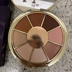 Be you. naturally eye shadow palette